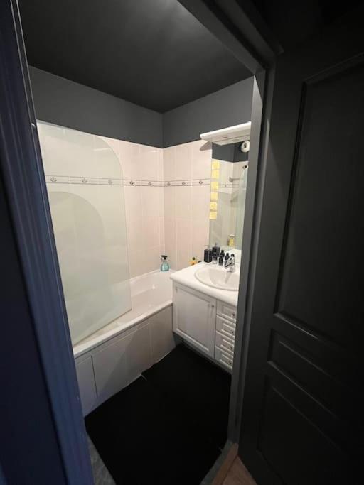 Appartement Cosy Le Chesnay Льо Шене Екстериор снимка